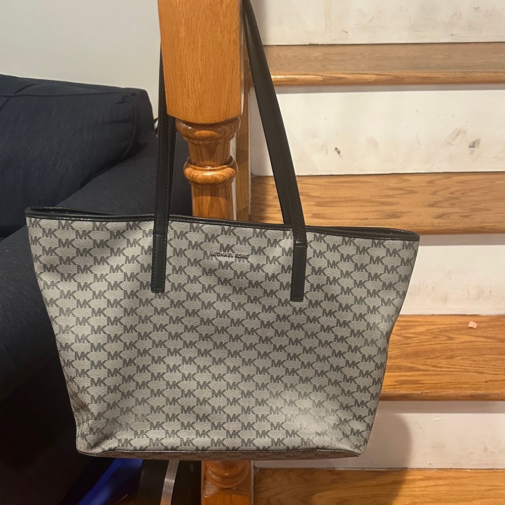 Michael Kors Black and Gray Signature Tote